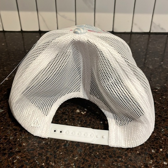 Ahead Women’s cutter & buck classic fit SnapBack hat - Picture 3 of 7